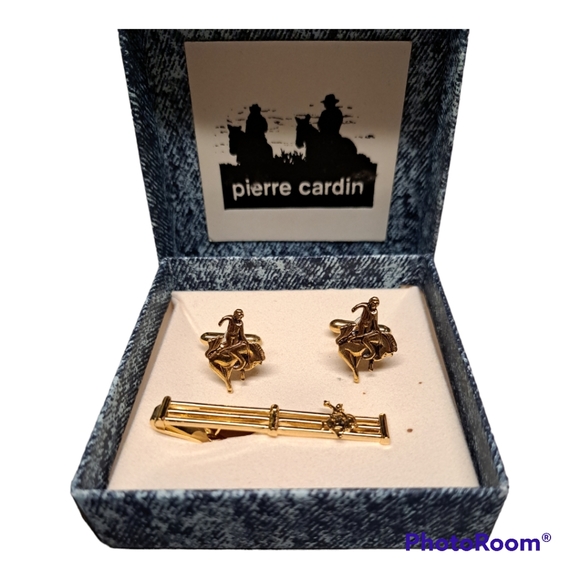 Pierre Cardin Other - Vintage Pierre Cardin Cufflink Set